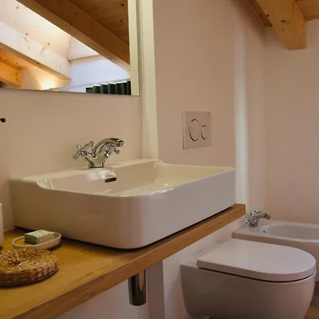 게스트하우스 Nine Double 4*