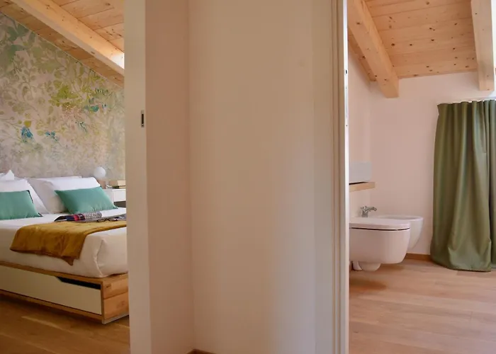 Nine Double Casa de hóspedes 4*